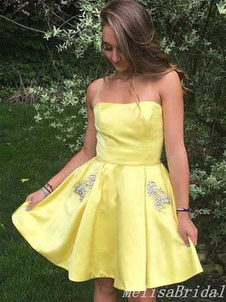 Sexy Yellow Beaded Straight Neck Strapless Charming Short Homecoming Dresses , HD306