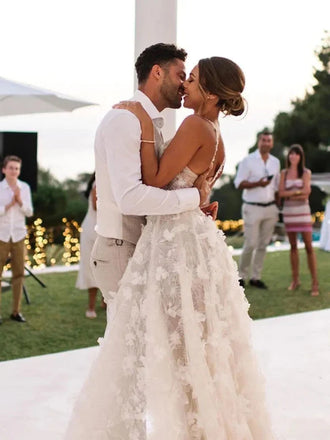 Elegant White Lace Appliques Tulle Ruffle Spaghetti straps Wedding Dresses, WD27