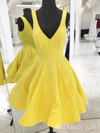 Charming Yellow Plunging A-line Short Homecoming Dresses with Pleats, HD267